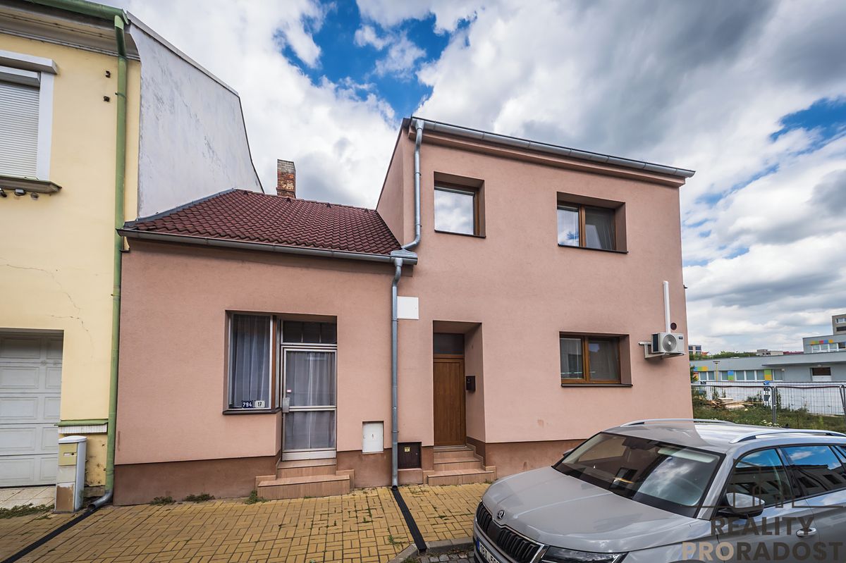 Prodej vícegeneračního domu 242 m², pozemek 430 m²